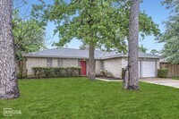 Building Photo - 5607 Circlegate Dr