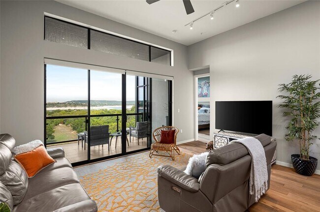 Building Photo - 5921 Hiline Rd