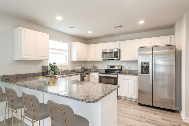 Building Photo - 346 Elevation Ct