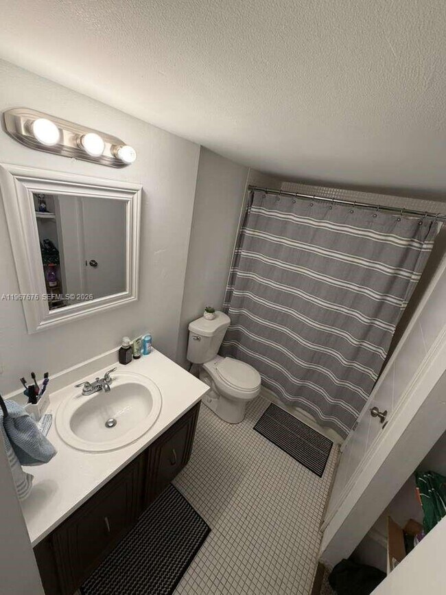 Building Photo - 488 NW 165th St