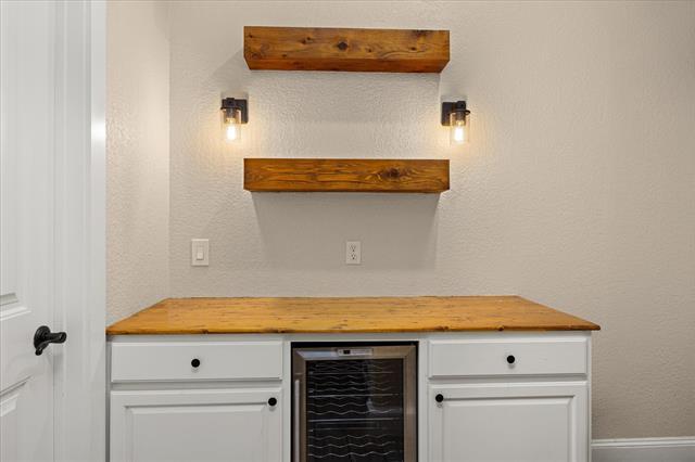 Building Photo - 2310 Vienna Dr