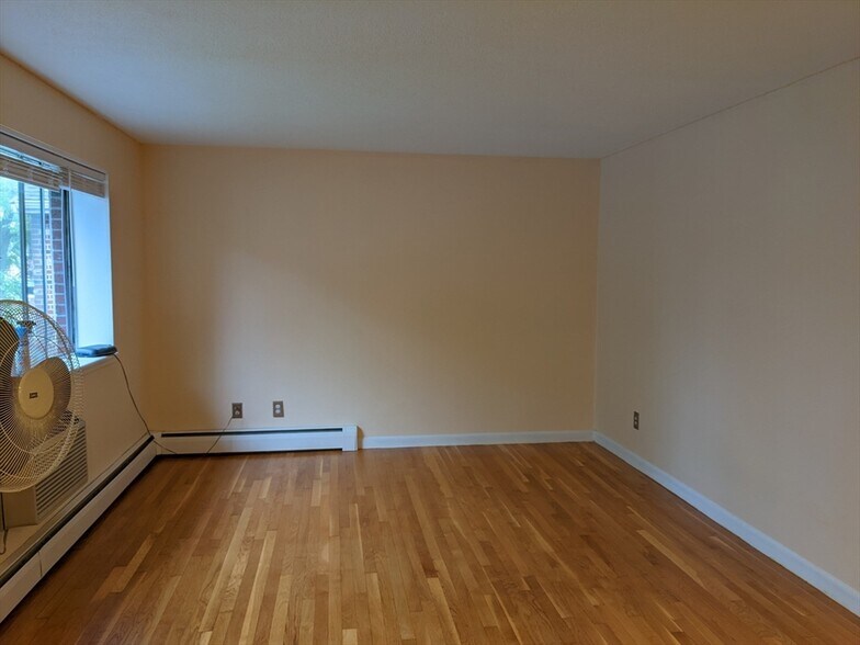 Building Photo - 64 Allston St