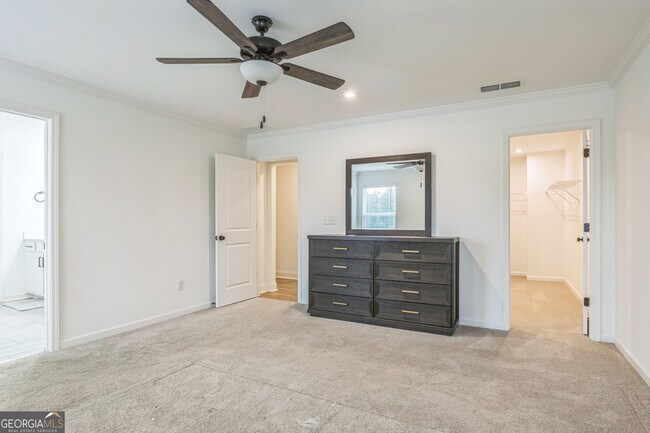 Building Photo - 3682 Bradford Way