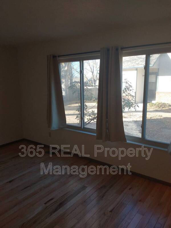 Building Photo - 909 44th Ave Ct