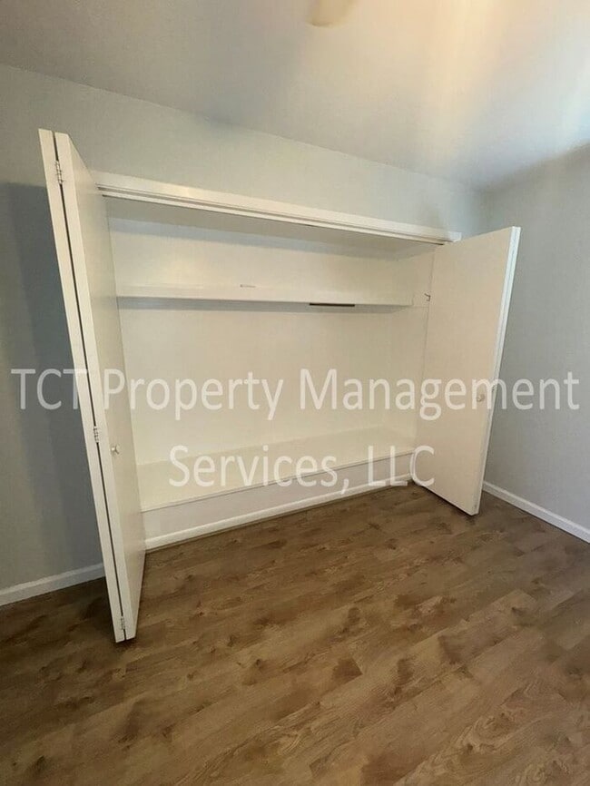 Building Photo - Remodeled 55+ Townhome in Mesa