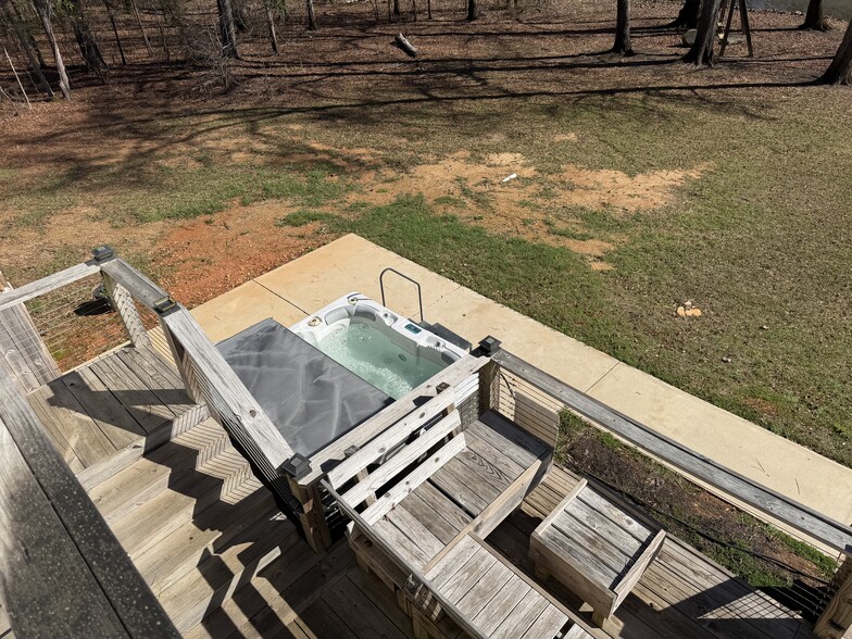 Building Photo - 179 Morninglow Dr