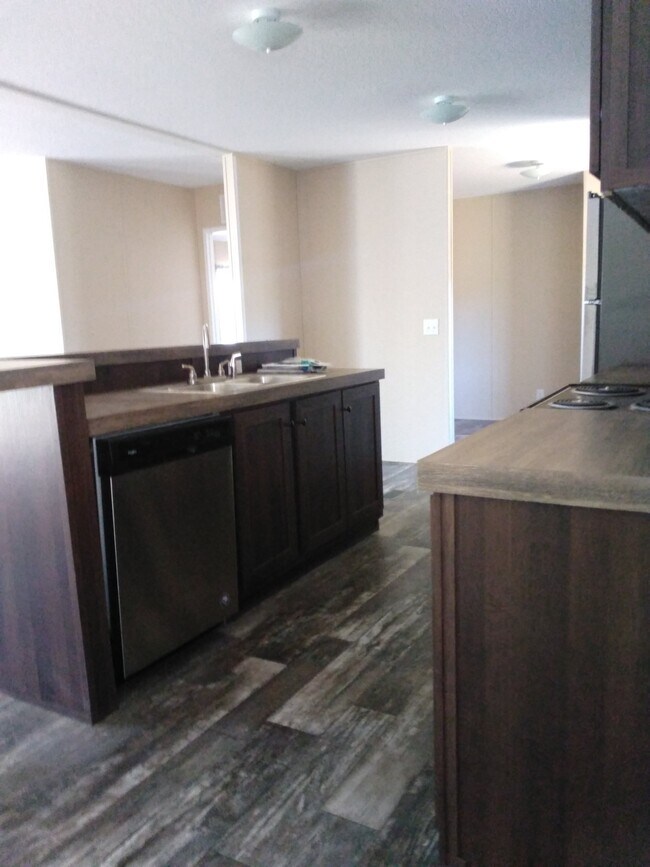 Building Photo - 818 W Grantville Rd