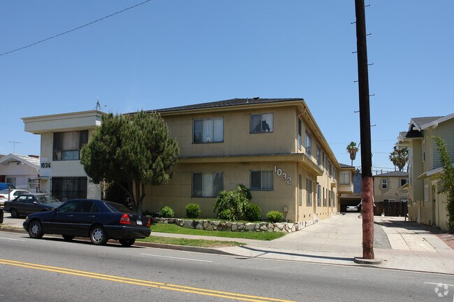 Primary Photo - 1032 N Normandie Ave