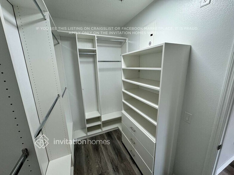 Building Photo - 305 Memphis Cir