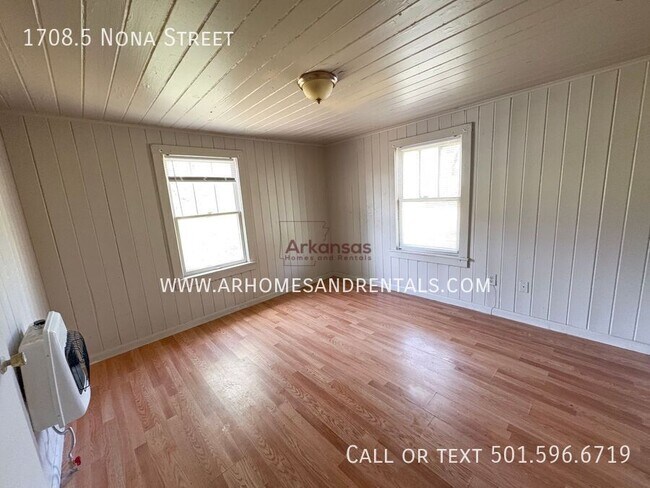 Building Photo - 1708.5 Nona St