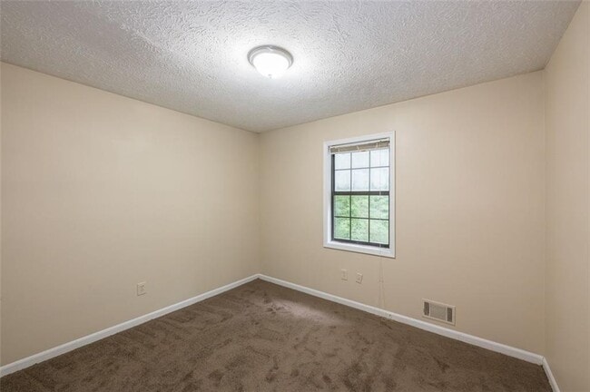 Building Photo - 3038 Courtney Dr