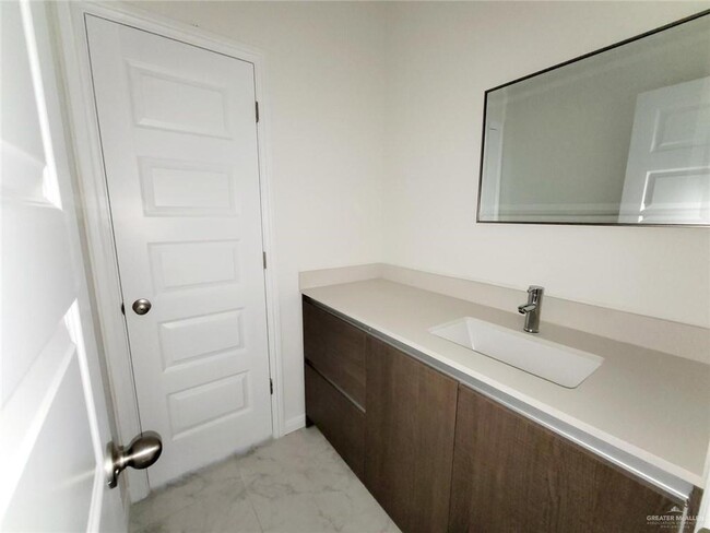 Building Photo - 1809 Cari Nicole Ave