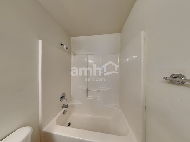 Building Photo - 4413 Singing Oak Court