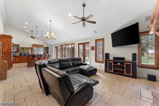 Building Photo - 840 Jung Blvd W