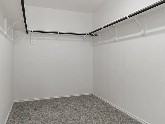 Building Photo - 3815 Turnpike Dr