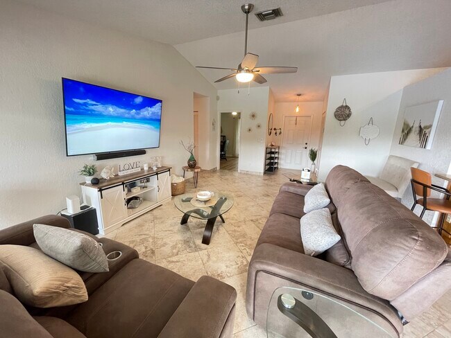 Building Photo - 1321 SW 129th Way