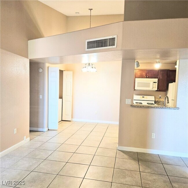 Building Photo - 2120 Ramrod Ave