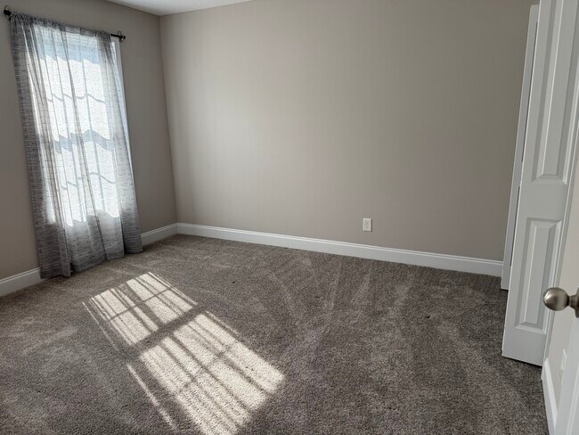 Building Photo - 7424 Emory Orch Ln