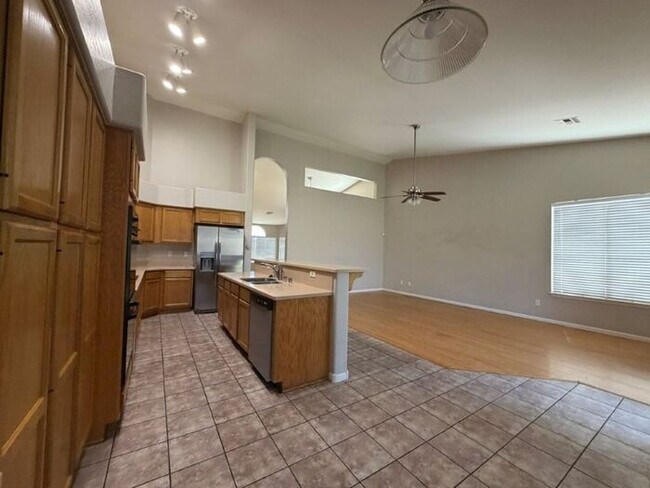 Building Photo - 3130 E Brookwood Ct