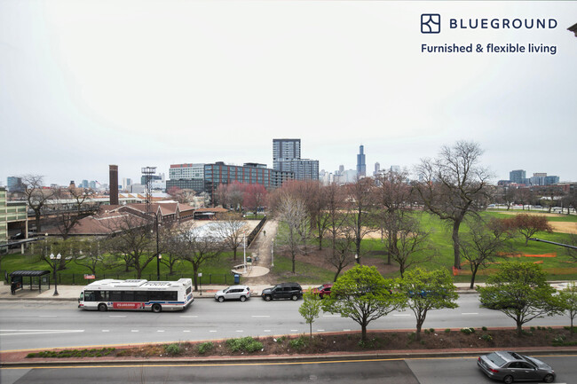 Building Photo - 150 N Ashland Ave