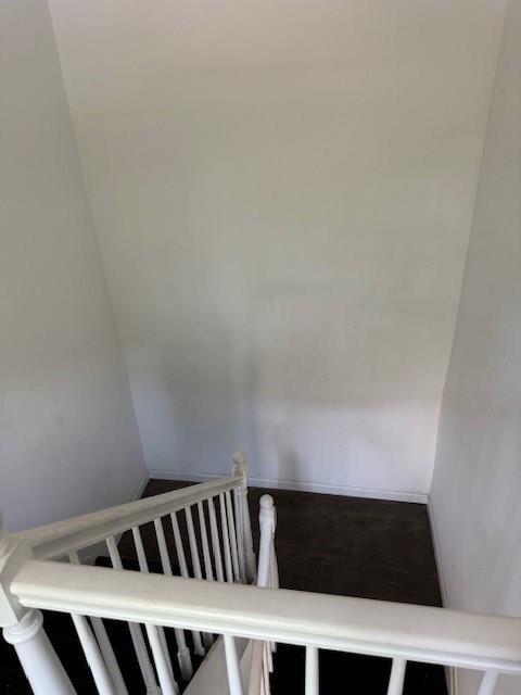 Building Photo - 1610 Line Cir