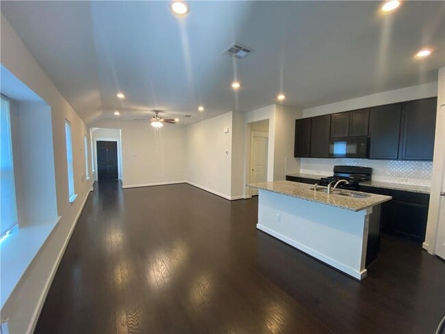 Building Photo - 17115 Alturas Ave