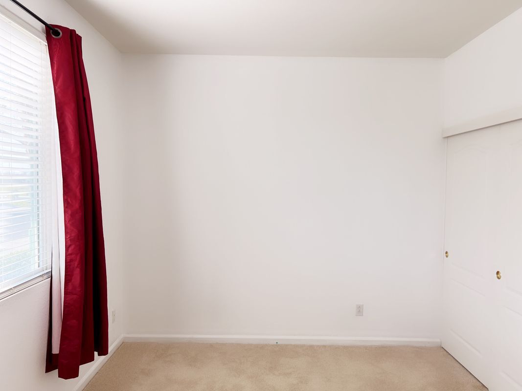 Building Photo - 9359 Ironstone Way