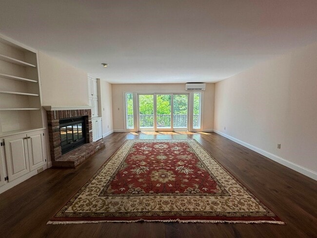 Building Photo - 524 Equinox on The Battenkill