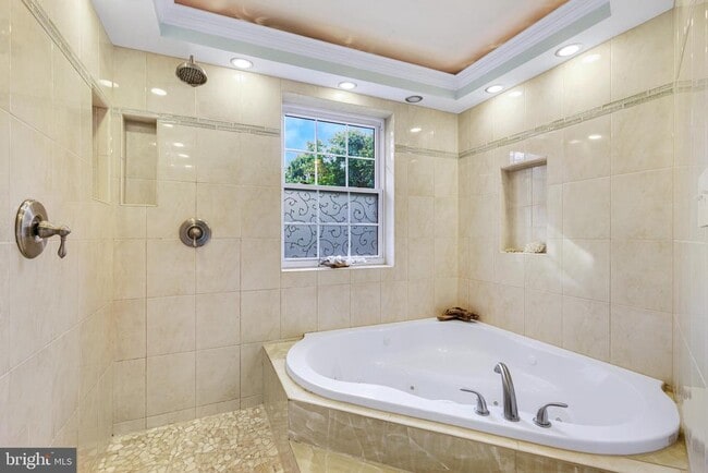 Building Photo - 10401 Courthouse Dr