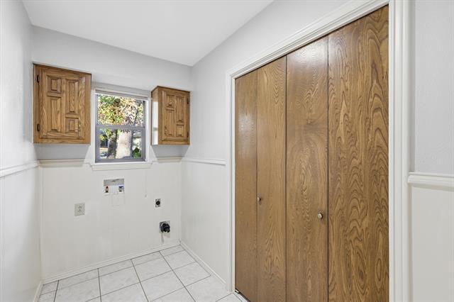 Building Photo - 2505 Oak Manor Ct