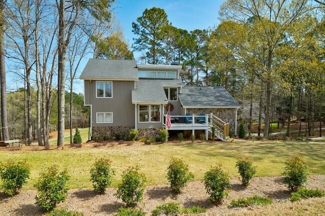 Building Photo - 1900 Snug Harbor Dr
