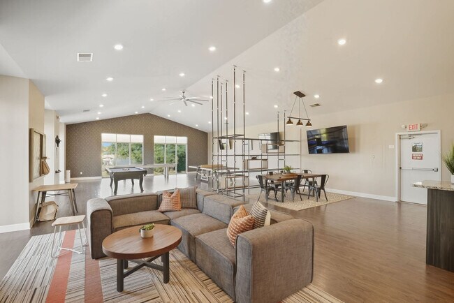 Building Photo - 205 Tiliwa Ct