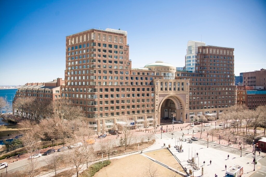 Building Photo - 110 Broad St