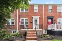 Building Photo - 324 Westowne Rd