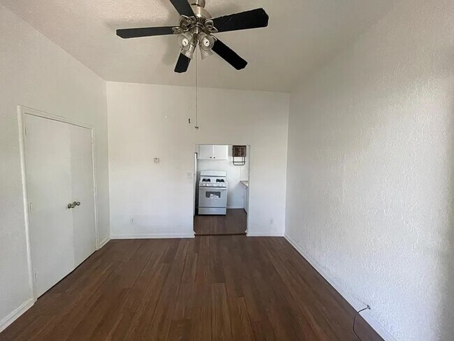 Building Photo - 267 S 700 E