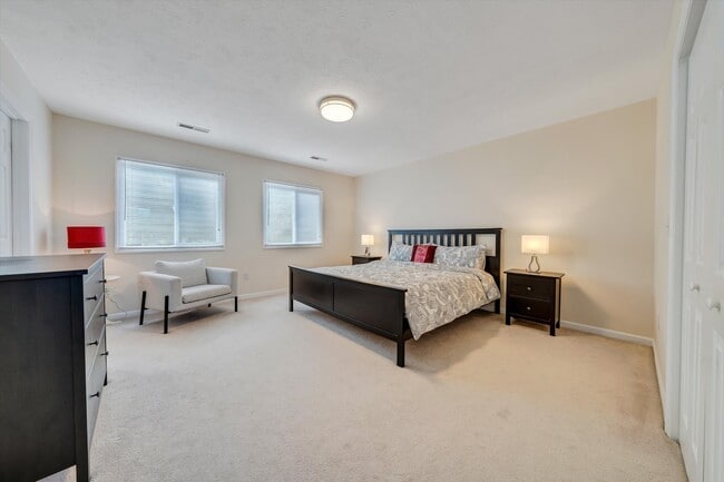 Building Photo - 504 Cedar Orchard Dr W