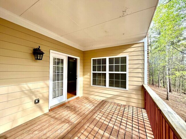 Building Photo - 12821 Doe Dr