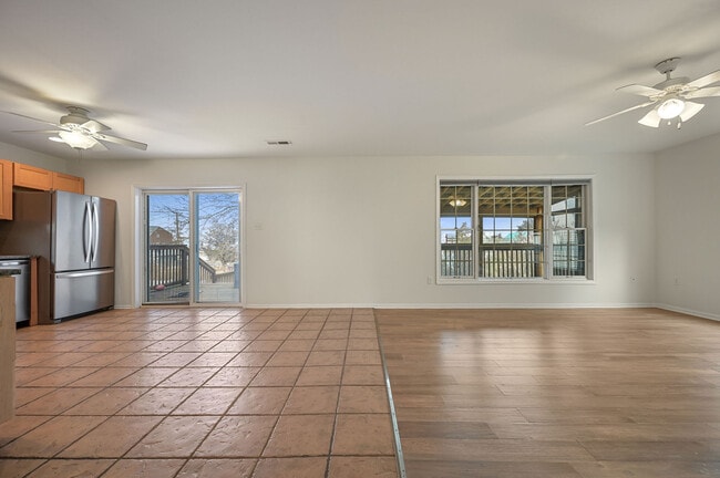 Building Photo - 93 Wyatt St