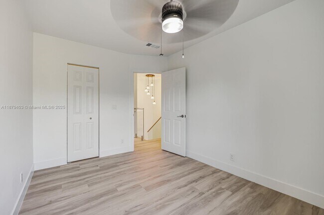 Building Photo - 8911 NW 28th Dr