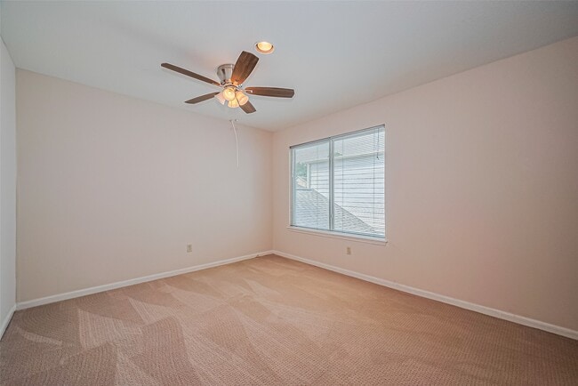 Building Photo - 4305 Westheimer Rd