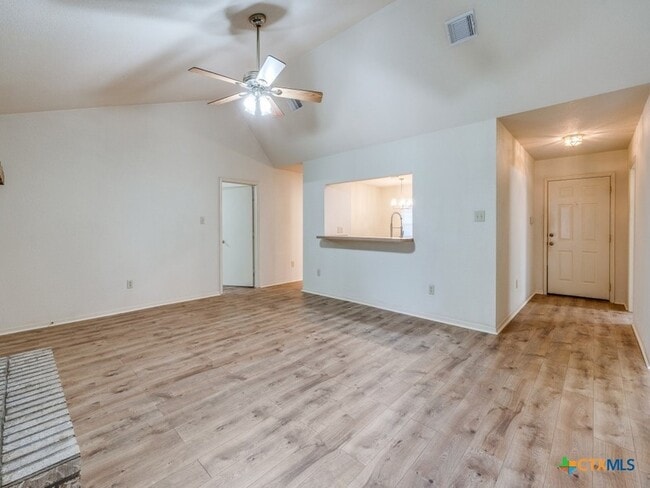 Building Photo - 510 Maricopa Dr