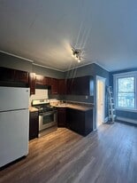 Building Photo - 164 Clendenny Ave