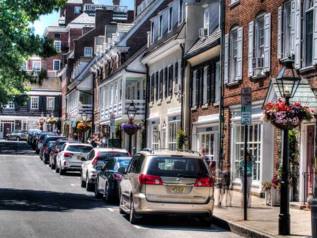 Building Photo - Fully Furnished Luxury Townhome | Walk to Downtown Princeton | 3 Beds | 3.5 Baths