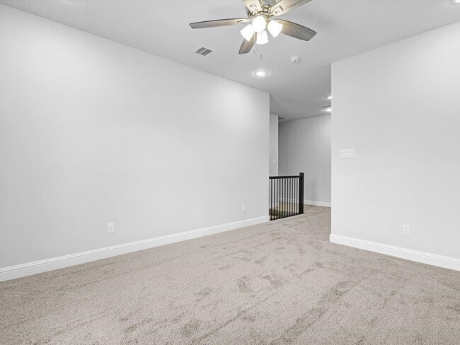 Building Photo - Brand New Luxury Townhouse in North Arlington