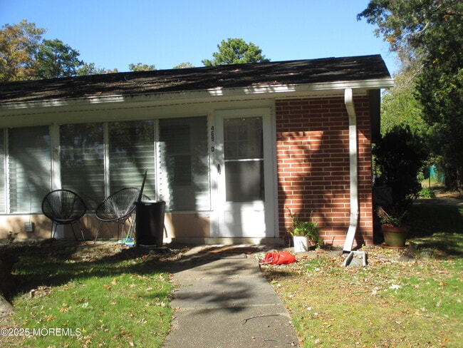 Primary Photo - 469D Thornbury Ct