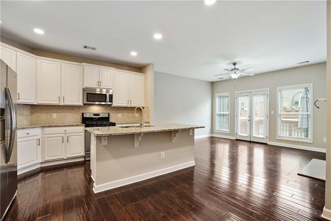 Building Photo - 1221 Lavista Rd NE