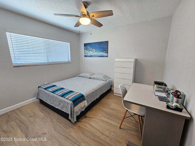 Building Photo - Furnished Cocoa Beach Condo