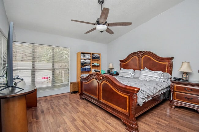 Building Photo - 7678 Solimar Cir