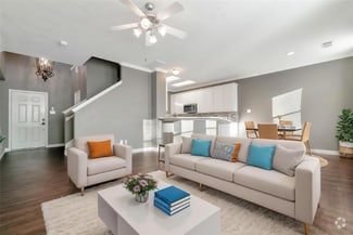 Building Photo - 17139 Oakwood Chase Dr