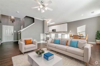 Building Photo - 17139 Oakwood Chase Dr